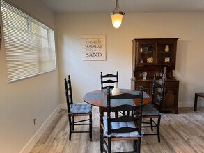 48 Woodland Dr, Unit 106 in Vero Beach, FL - Building Photo - Building Photo