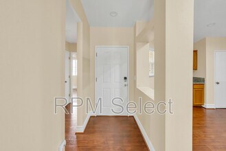 10862 Wethersfield Dr in Mather, CA - Foto de edificio - Building Photo