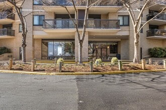 309 Yoakum Pkwy in Alexandria, VA - Building Photo - Building Photo