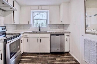 8308 Peaceful Hill Ln in Austin, TX - Building Photo - Building Photo