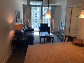 320 S Church St in Charlotte, NC - Building Photo