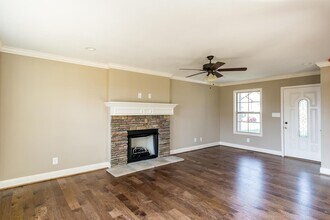 3444 Bradfield Dr in Clarksville, TN - Building Photo - Building Photo