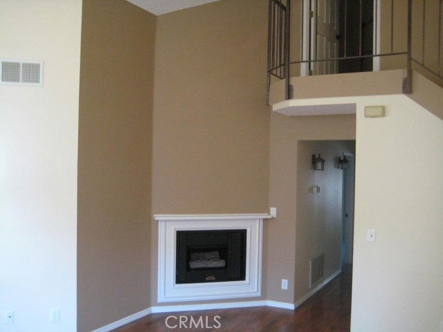 26956 Flo Ln in Santa Clarita, CA - Building Photo - Building Photo