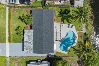 390 NW 40th St in Pompano Beach, FL - Building Photo - Building Photo
