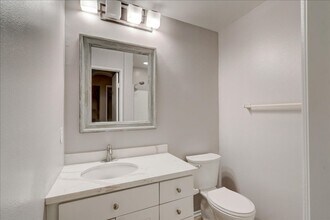 12680 Carmel Country Rd in San Diego, CA - Building Photo - Building Photo