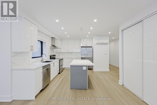 property at 999 Eglinton Ave W