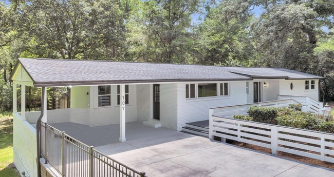 property at 107 Woodland Dr