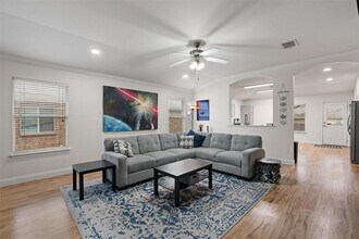 208 Banner Ave in Leander, TX - Building Photo - Building Photo