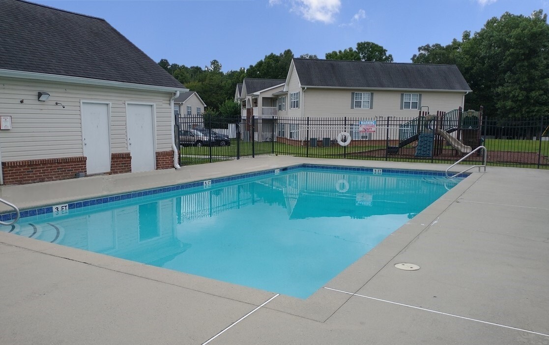 The Cove at Cloud Springs Apartment Homes in Fort Oglethorpe, GA - Foto de edificio