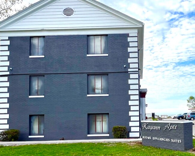1163-1203 E Erie Ave in Lorain, OH - Building Photo - Building Photo