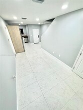 930 NW 2nd St in Fort Lauderdale, FL - Building Photo - Building Photo