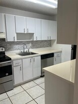 20680 NE 4th Ct in North Miami Beach, FL - Building Photo