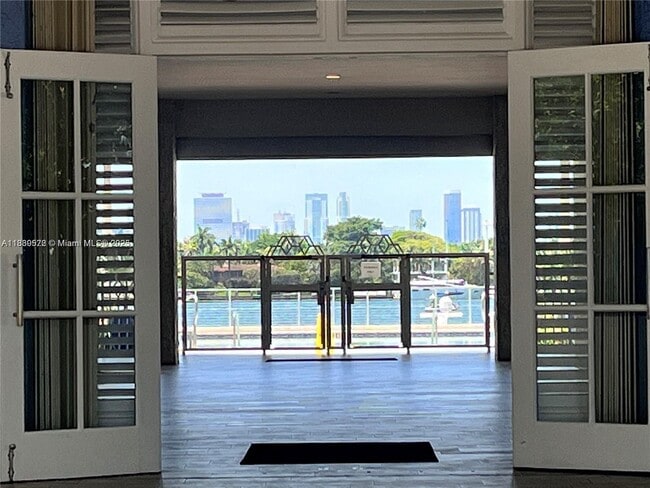 property at 800 West Ave
