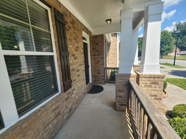 2740 Blake Towers Ln in Buford, GA - Building Photo - Building Photo