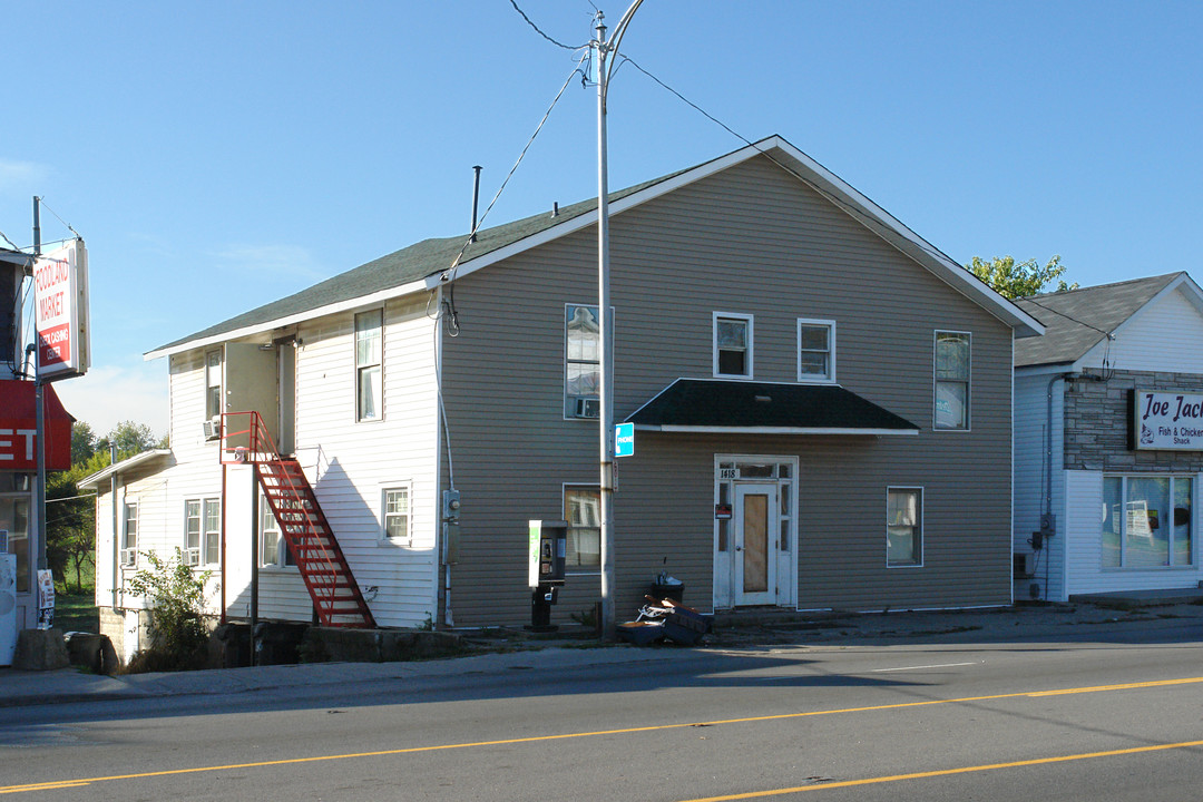 1418 Versailles Rd in Lexington, KY - Building Photo