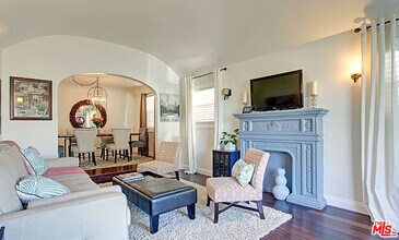 2315 Cochran Ave in Los Angeles, CA - Building Photo - Building Photo