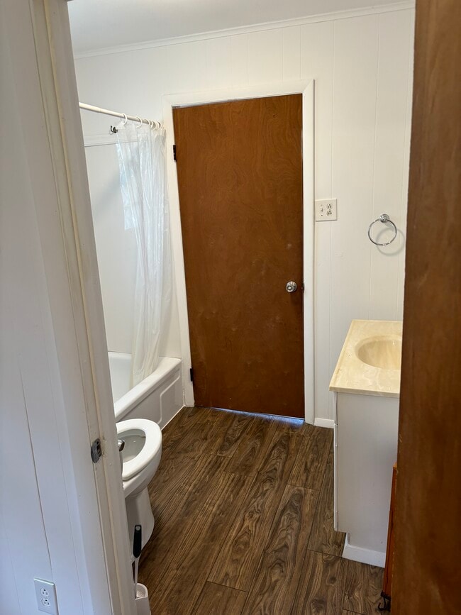 property at 2015 M St