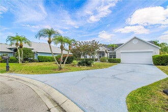 7775 Scarlet Ct in Naples, FL - Building Photo - Building Photo