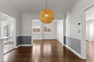 11147 Hortense St in Los Angeles, CA - Building Photo - Building Photo