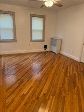 9046 180th St, Unit 2 in Jamaica, NY - Foto de edificio - Building Photo