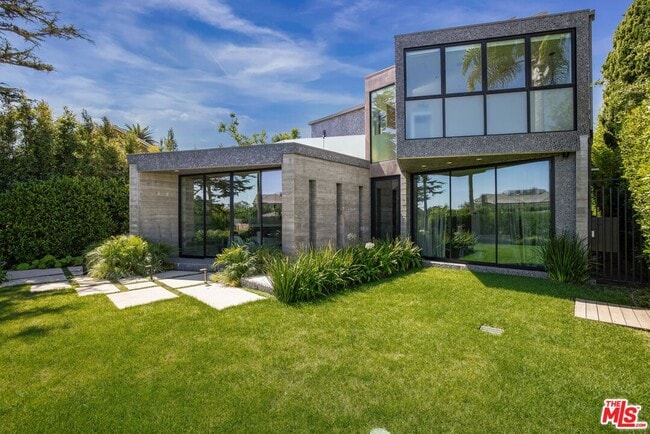 property at 1011 Georgina Ave