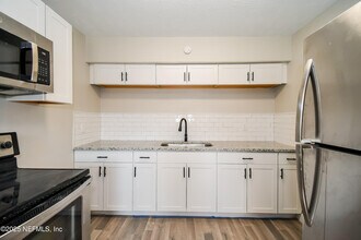 9412 Norfolk Blvd in Jacksonville, FL - Building Photo - Building Photo