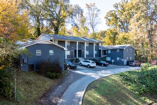 Center Park Apartments in East Point, GA - Building Photo