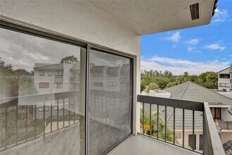 1850 N Congress Ave in West Palm Beach, FL - Building Photo - Building Photo