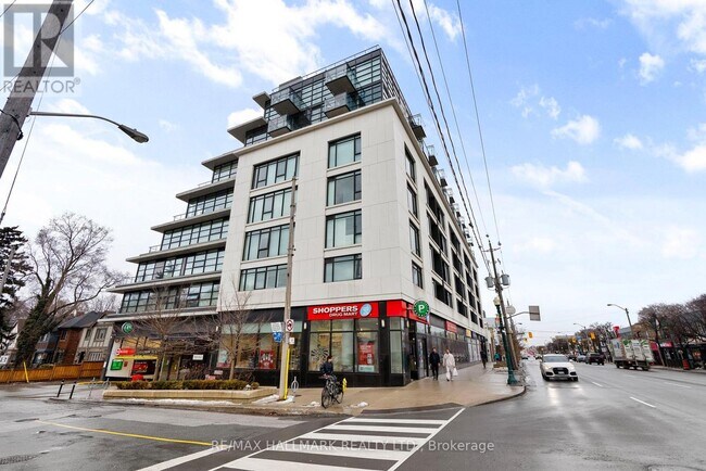 170 Chiltern Hill Rd in Toronto, ON - Building Photo - Building Photo