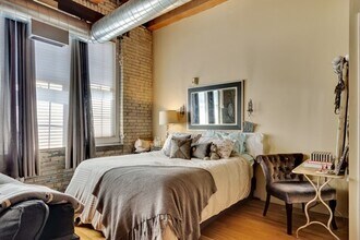 43 Charlton St in Everett, MA - Building Photo - Building Photo