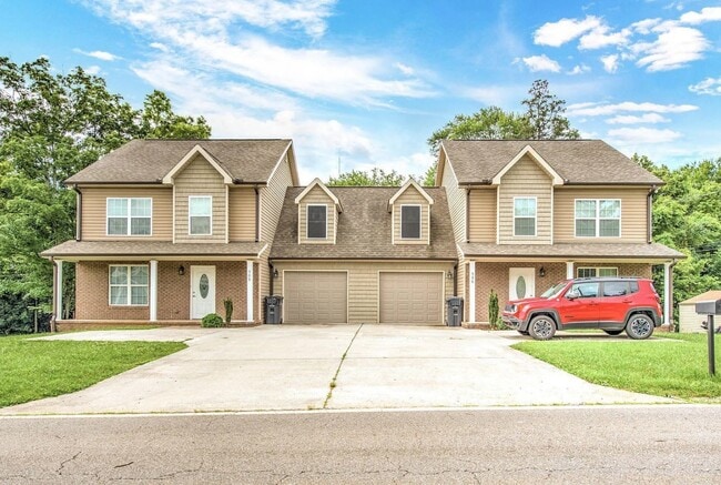 property at 906 E Inskip Dr