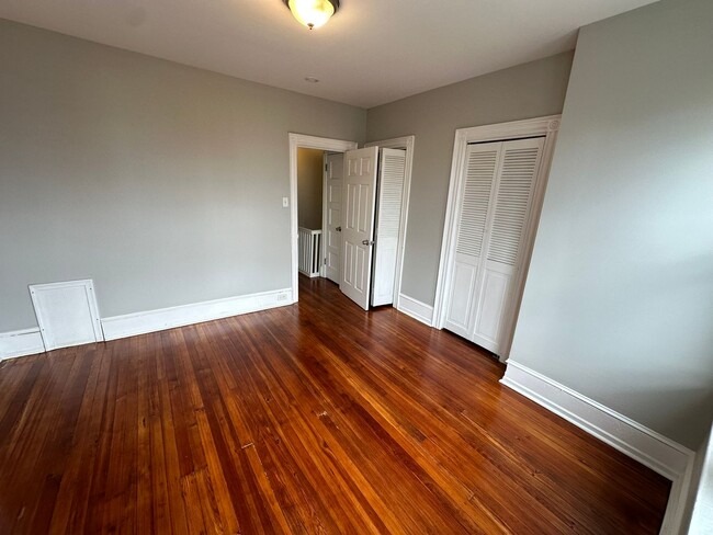5739 Addison St in Philadelphia, PA - Building Photo - Building Photo