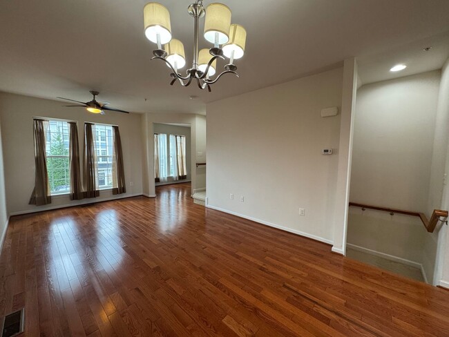 7412 Riding Meadow Way in Manassas, VA - Building Photo - Building Photo