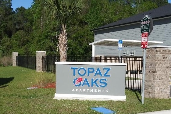 Topaz Oaks in Callahan, FL - Building Photo