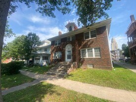 1424 F St in Lincoln, NE - Building Photo