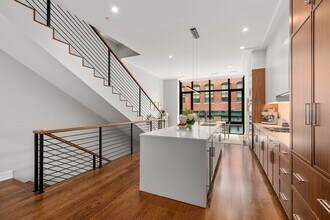 1-17 Edgerly Pl in Boston, MA - Foto de edificio - Building Photo