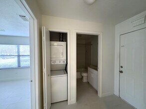 2456 SE Garden Terrace in Port St. Lucie, FL - Building Photo - Building Photo