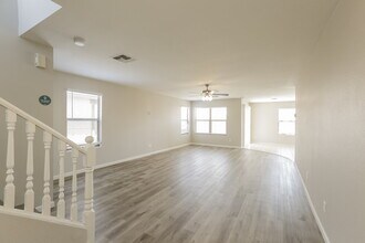 2217 E 35th Ave in Apache Junction, AZ - Foto de edificio - Building Photo