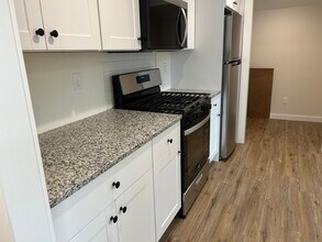 75 Grace St in Fairfield, CT - Building Photo - Building Photo