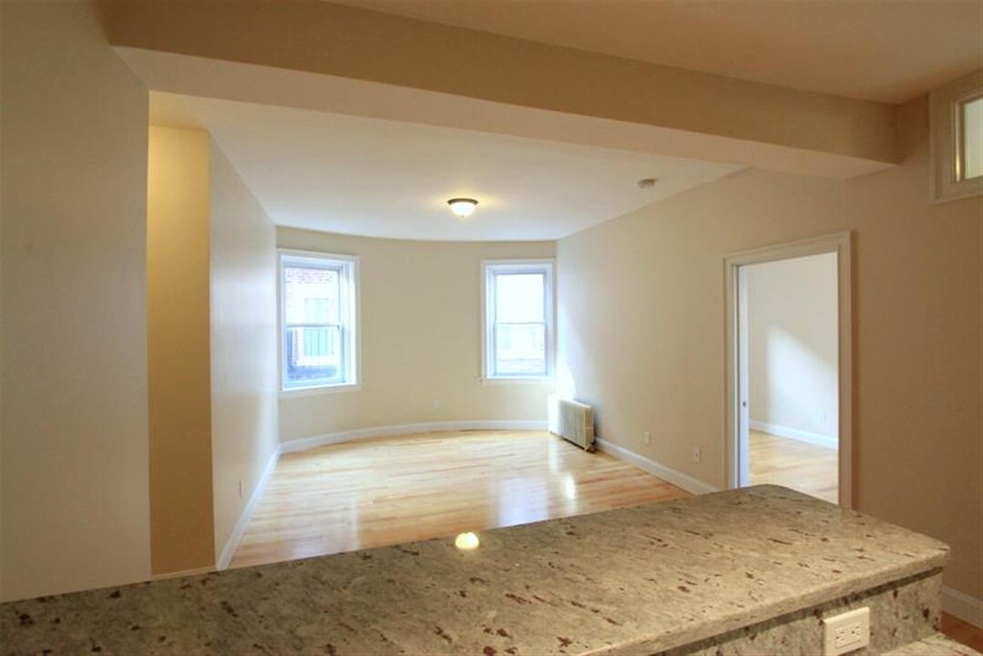 276 Harvard St, Unit 34 in Cambridge, MA - Building Photo