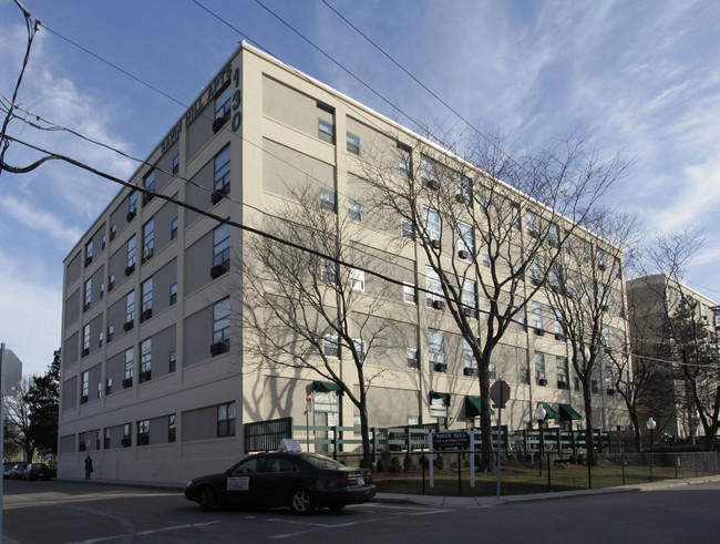 Savin Hill in Boston, MA - Foto de edificio - Building Photo