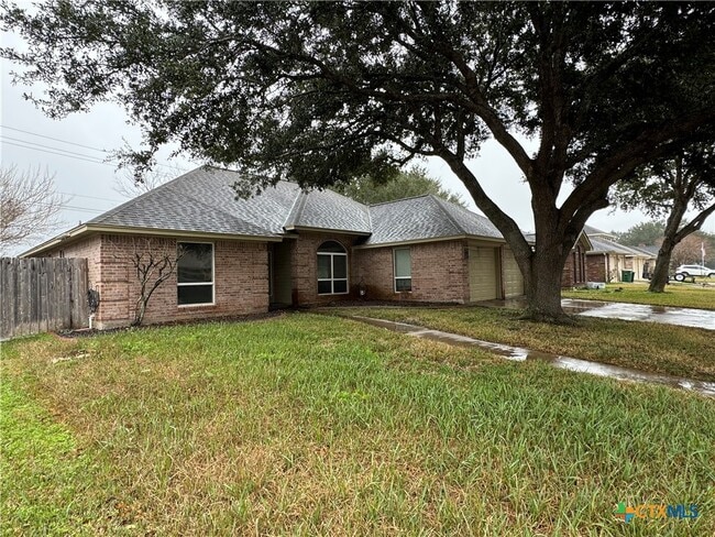 property at 617 Dunbar Dr