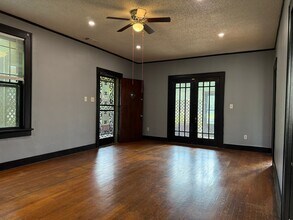 2301 W 17th St in Little Rock, AR - Foto de edificio - Building Photo