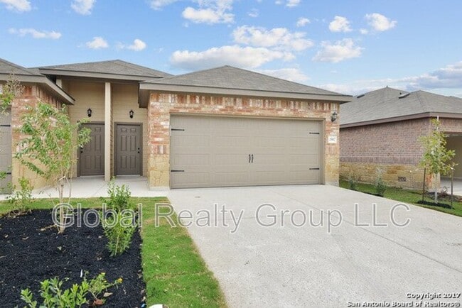 property at 2557 Pahmeyer Rd