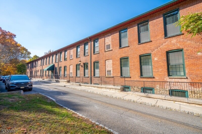 93 Park Heights Ave in Dover, NJ - Foto de edificio