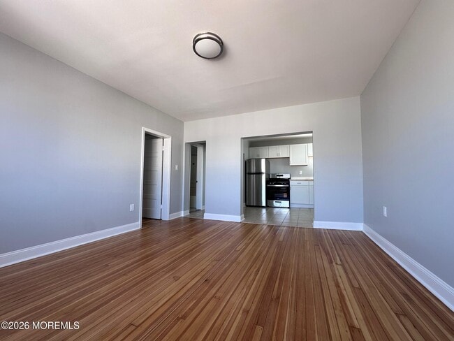 404 Main St in Bradley Beach, NJ - Building Photo - Building Photo