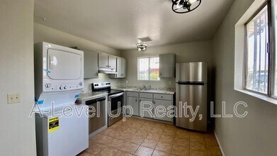 5752 E 28th St in Tucson, AZ - Building Photo - Building Photo