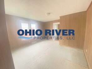 354 W 40th St in Shadyside, OH - Building Photo - Building Photo