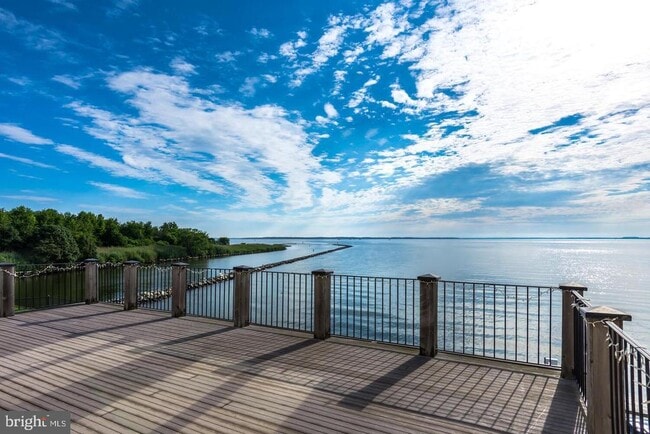 10 Queen Elizabeth Ct in Chester, MD - Building Photo - Building Photo