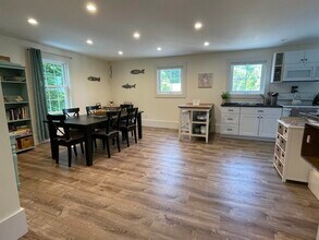 79 Barbour Rd in Hampton, NH - Building Photo - Building Photo